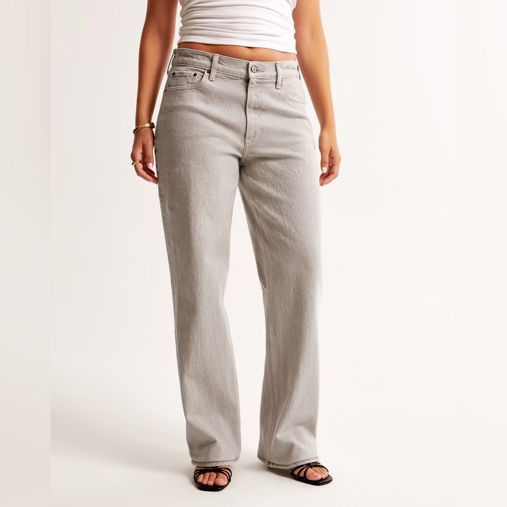 NWOT Abercrombie & Fitch Curve Love Low Rise Baggy Jeans in Chai